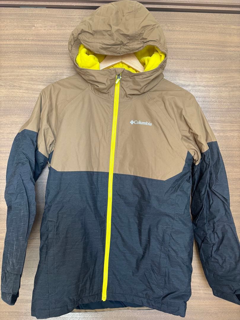 美品☆コロンビア　アルパインアクション II キッズ　L スキーウェア　160