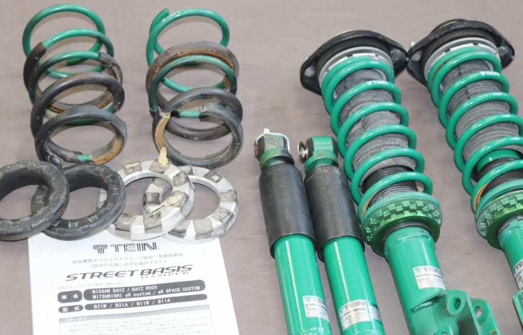 eKカスタム B11W eKスペースカスタム B11A デイズ B21W　車高調