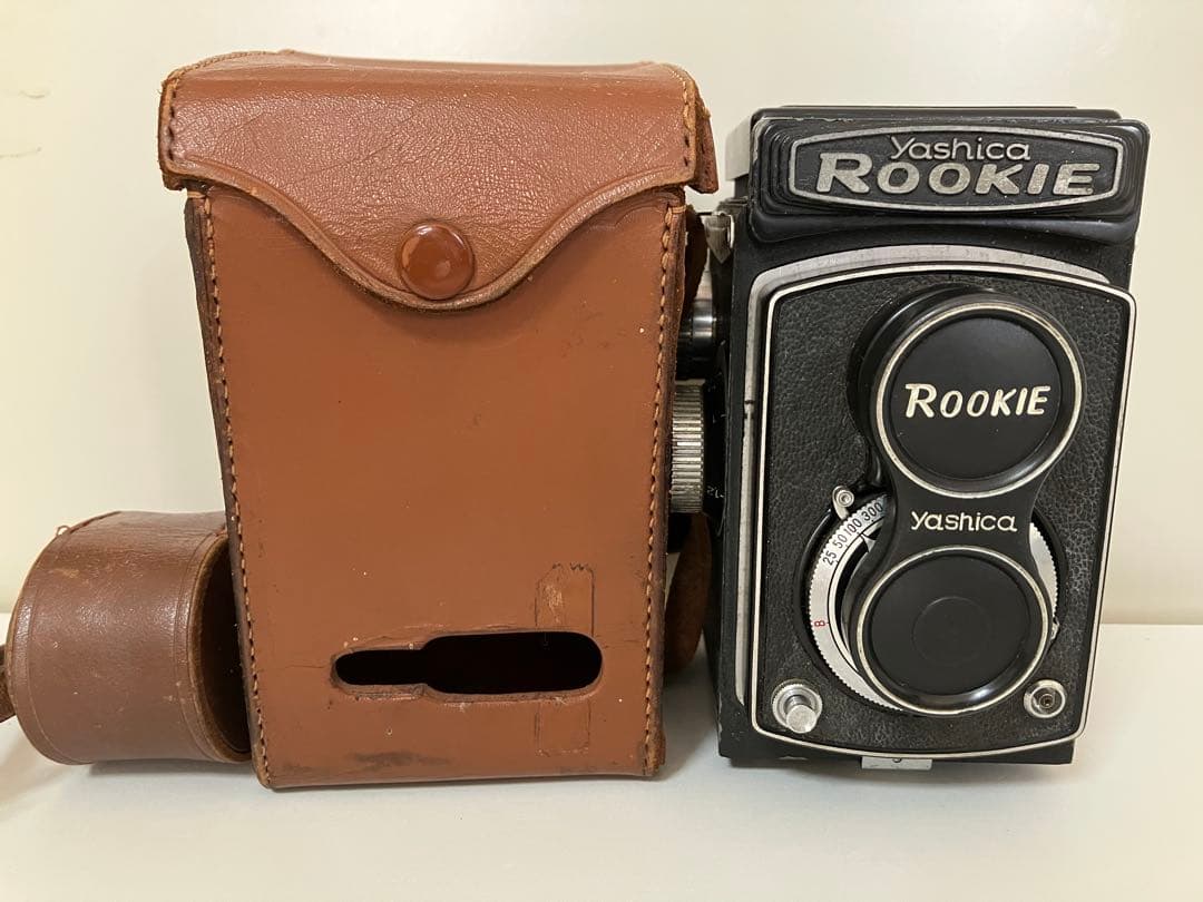 Yashica Rookie 二眼レフカメラ　80mm ★動作確認済み★
