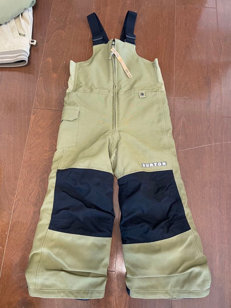 BURTON キッズ　スノーボードウェア　上下セット　４Ｔ　クリーニング済