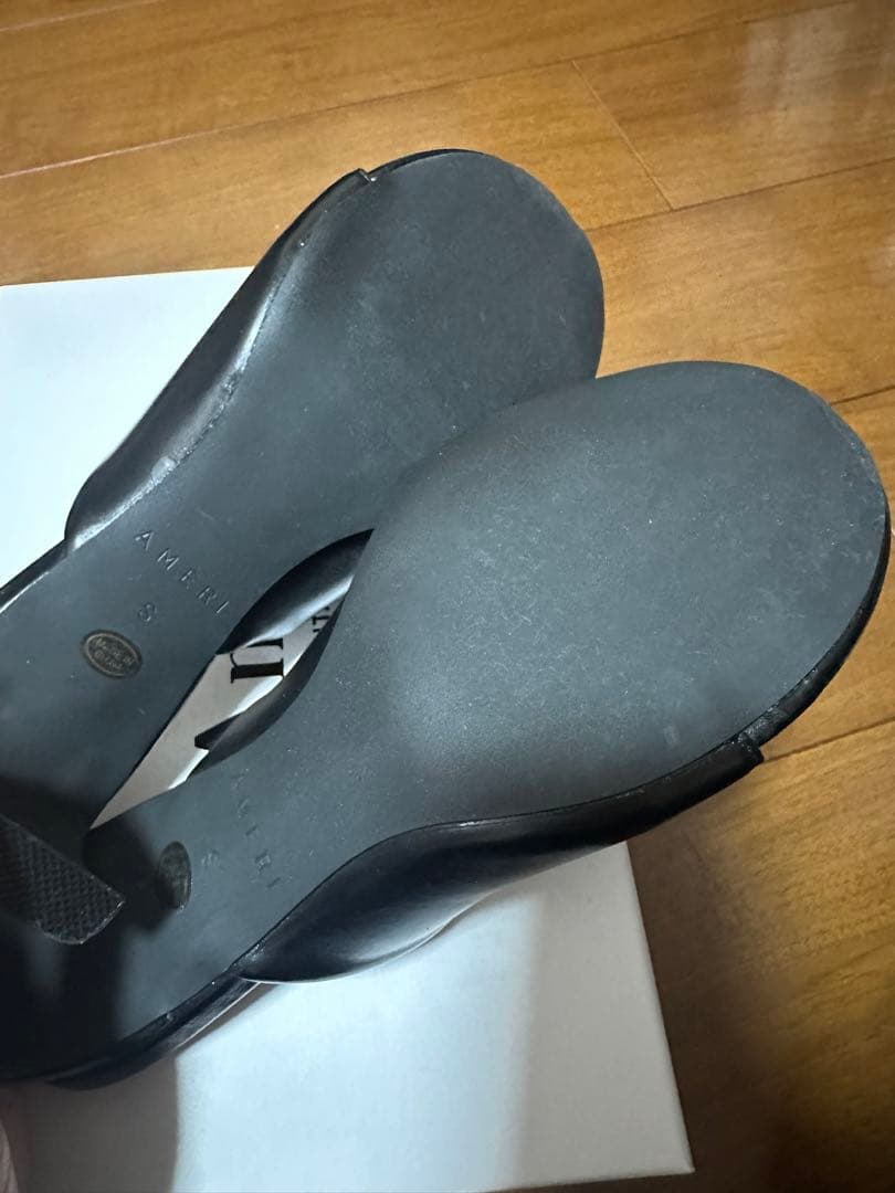 Ameri サンダルCROOKED HOLE SANDAL