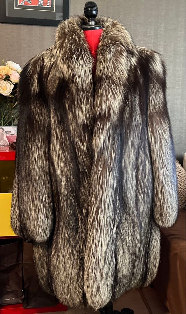 ランビン　LANVIN シルバーフォックス　リアルファーコート　SAGA FOX