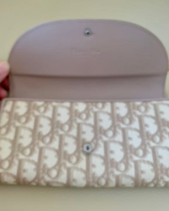 ディオ-ル長財布