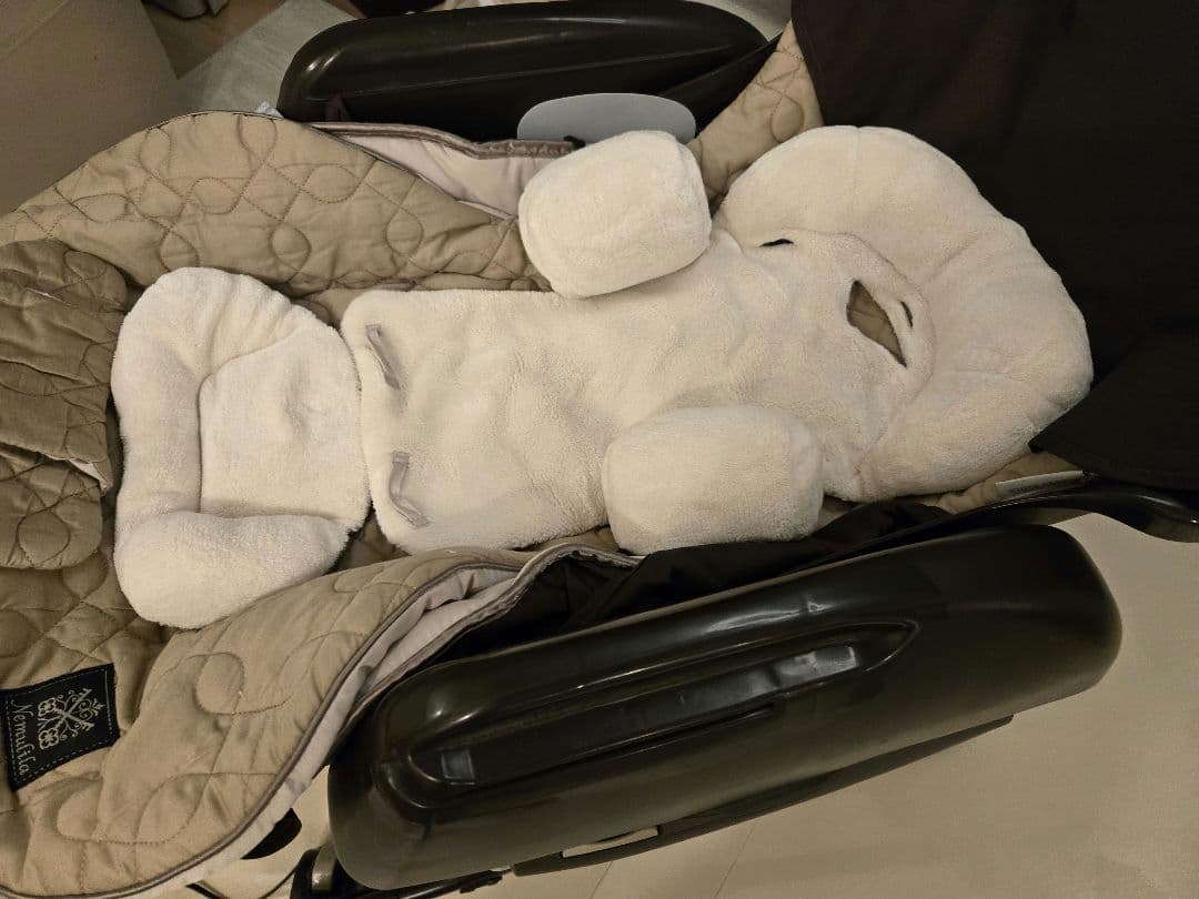 コンビ　電動ハイローチェア ★ネムリラ オートスウィング AT