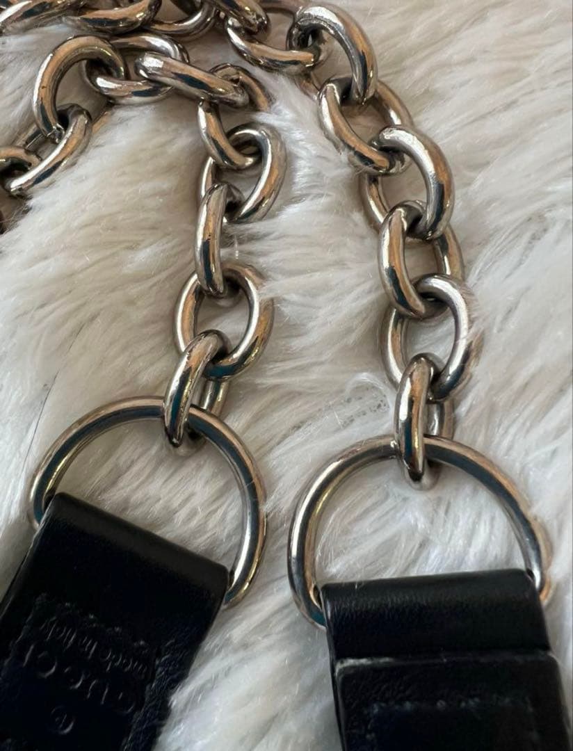 GUCCI ウォレットチェーン シルバー【美品】