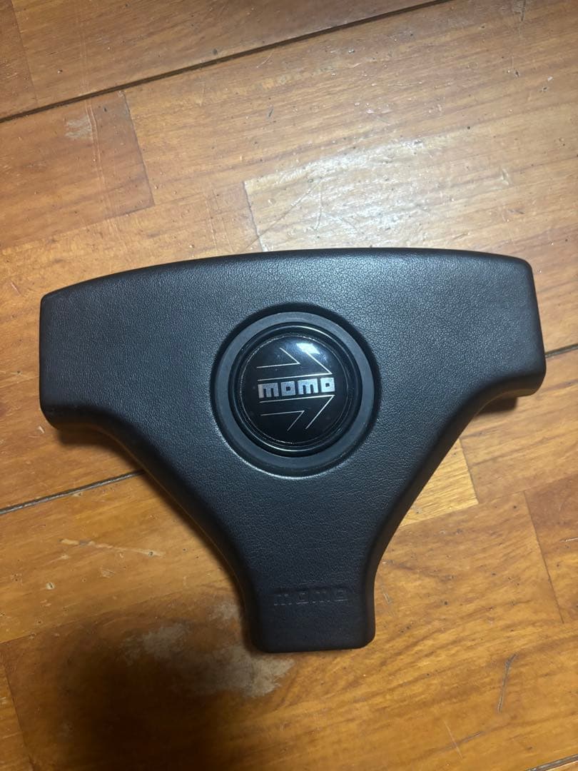 ギブリ3？momoステアリング