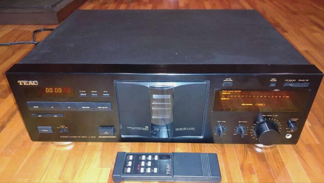 TEACステレオカセットデッキV3010中古整備完動品(リモコン付)