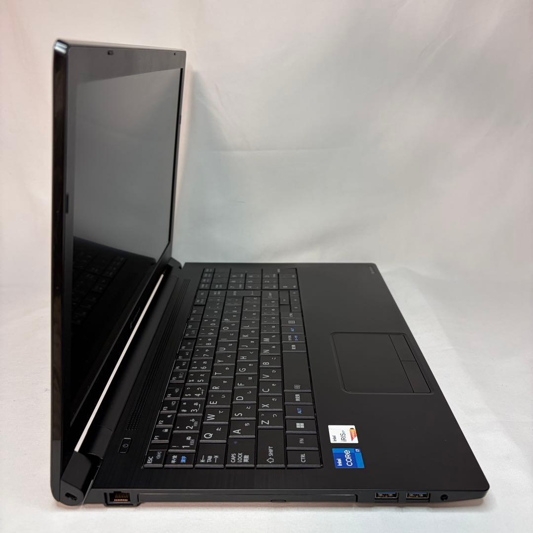 美品 dynabook B65/HU 第11世代 i7 DVDドライブ オフィス