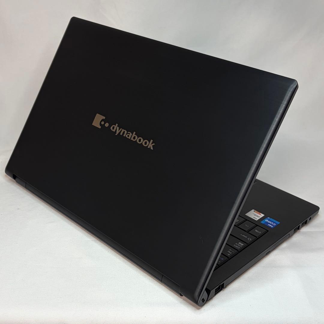 美品 dynabook B65/HU 第11世代 i7 DVDドライブ オフィス