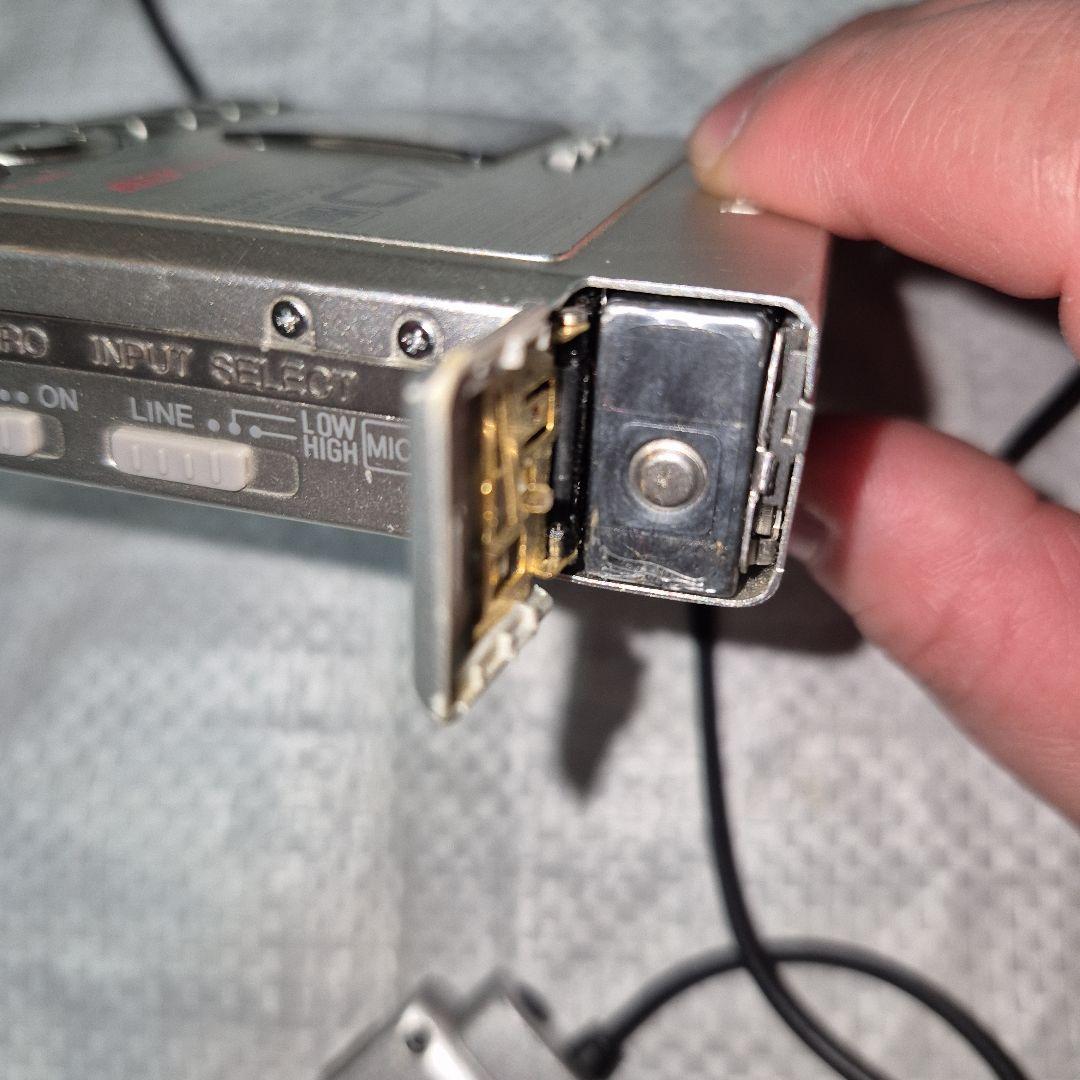 aiwa AM-F80 ポータブルMDプレーヤー