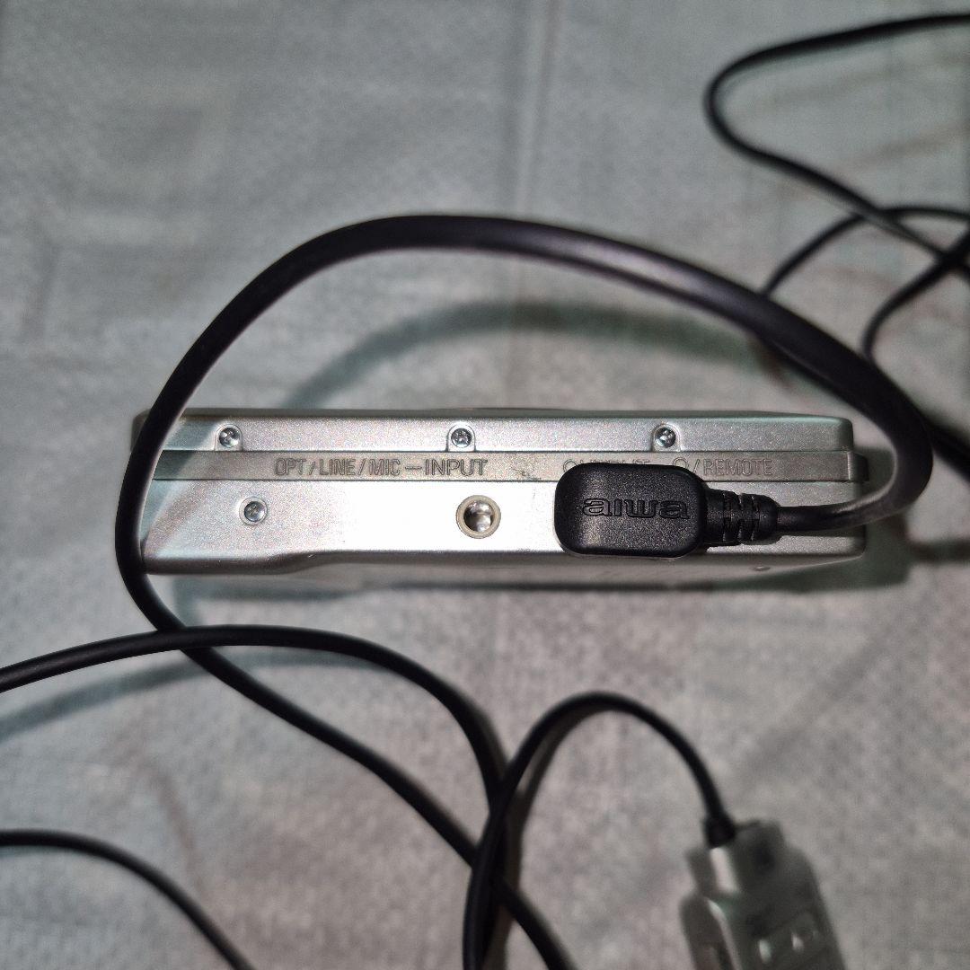 aiwa AM-F80 ポータブルMDプレーヤー