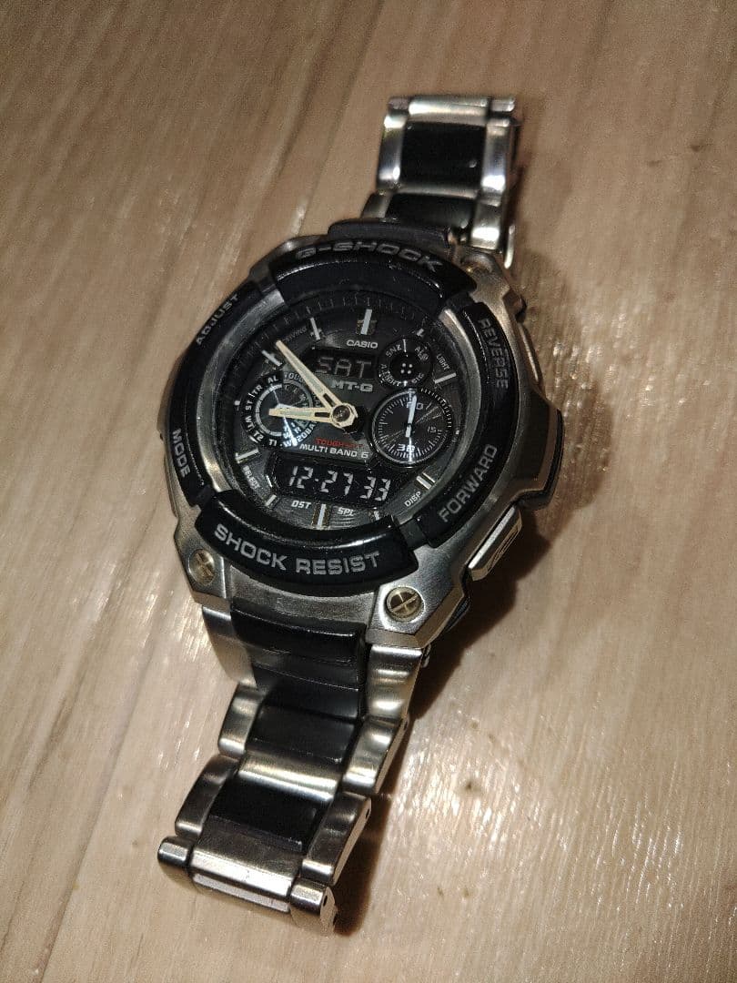 CASIO G-SHOCK MT-G MTG-1500 電波ソーラー　反転液晶