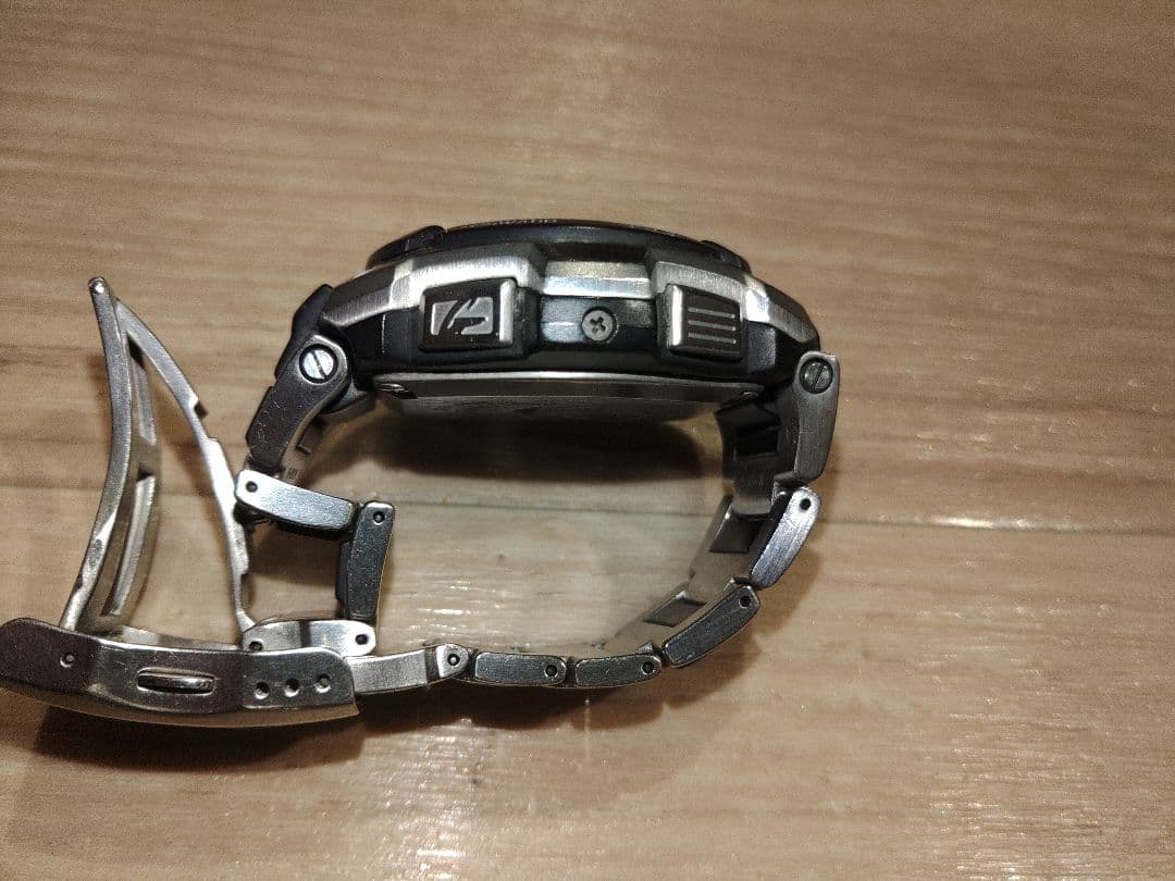 CASIO G-SHOCK MT-G MTG-1500 電波ソーラー　反転液晶