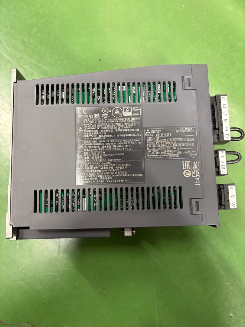 【最終値下げ】三菱電機　MR-J4-200B サーボアンプ
