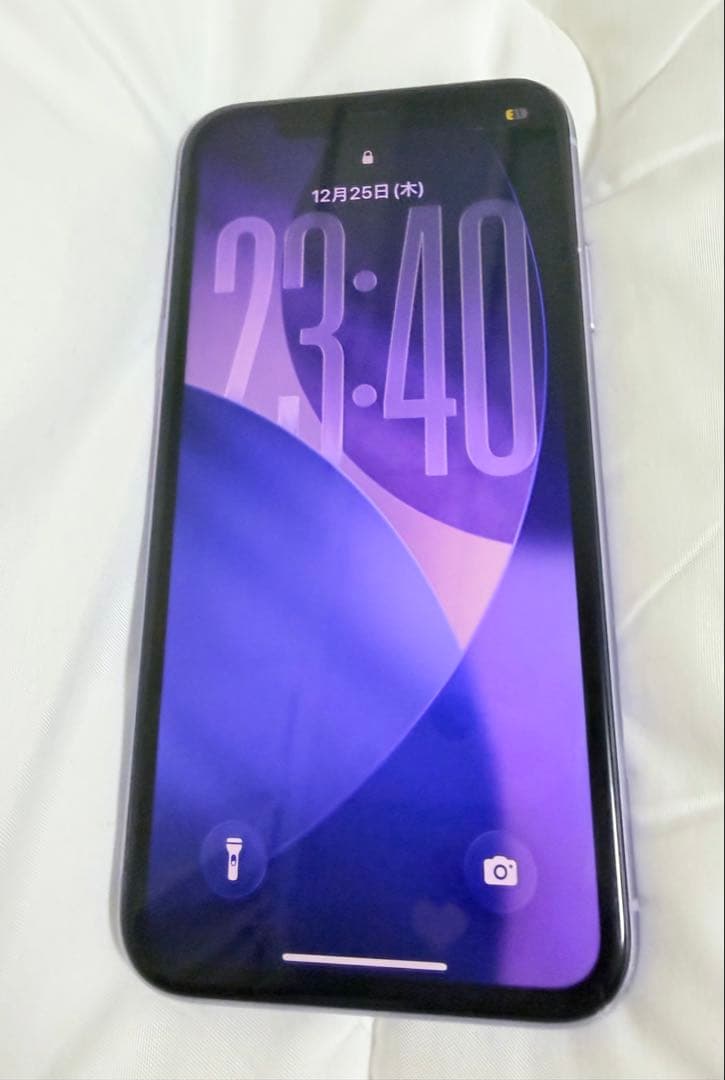 iPhone 11 本体　128GB