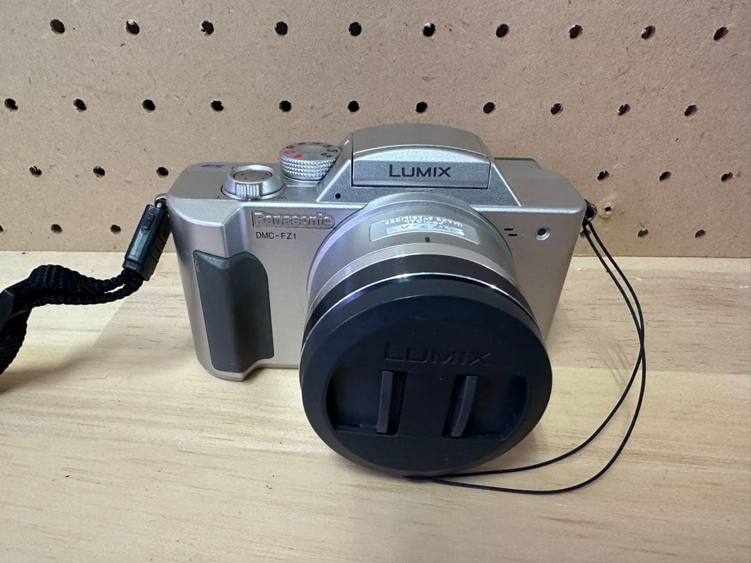 Panasonic DMC-FZ1 シルバー 12倍ズーム