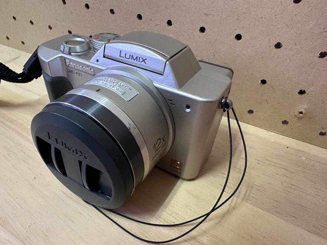 Panasonic DMC-FZ1 シルバー 12倍ズーム