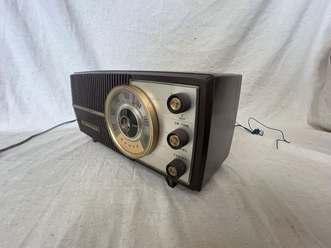 美品！【SANYO】 サンヨー真空管ラジオ SS-70 動作問題ありません