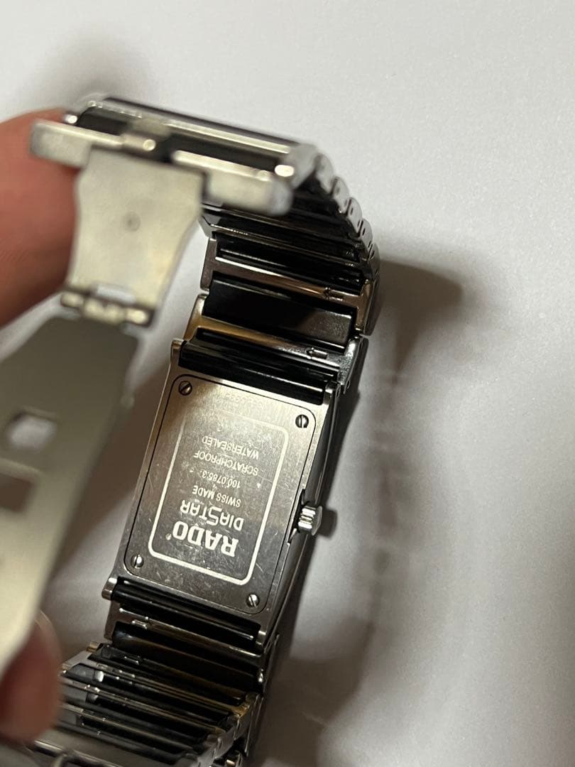 黒のスクエアフェイス時計 ラード　ディスター 中古品です。