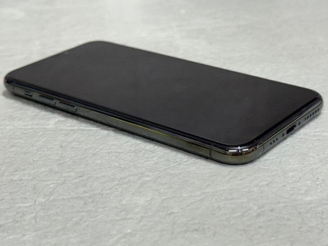iPhone11Pro 256GB SIMフリー ミッドナイトグリーン 美中古