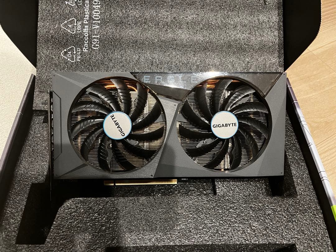 GIGABYTE GEFORCE RTX 3060tiグラフィックボード