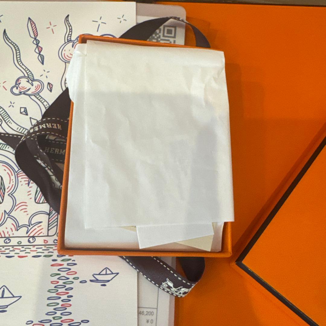 エルメス　空箱　ブランド　布袋　ショッパー　大きめダンボールに全部で30点以上