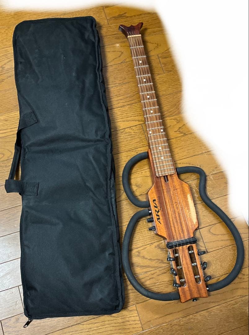 ARIA シンソニード　サイレントギター　マホガニーSwanette ケース付き