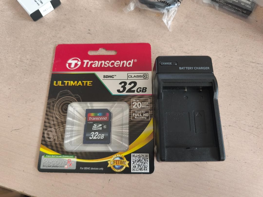 CASIO EXILIM EX-ZR800 デジタルカメラ 動作OK SD付き