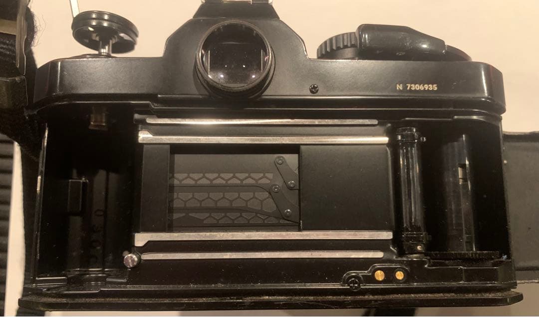 Nikon FM2 + Nikkor 50mm f/1.4 (ジャンク品)