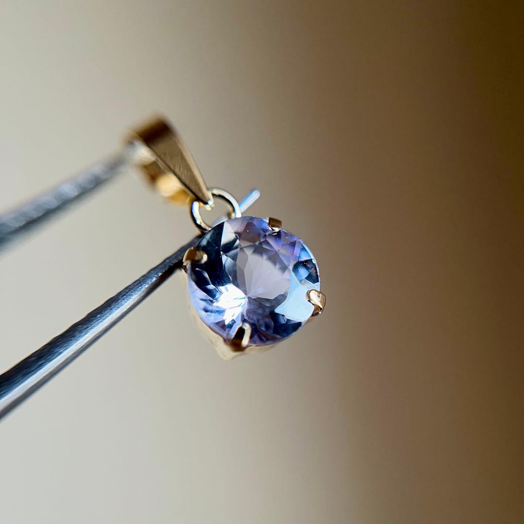 K18 天然石タンザナイト　ラウンド　ペンダントトップ　18金イエローゴールド
