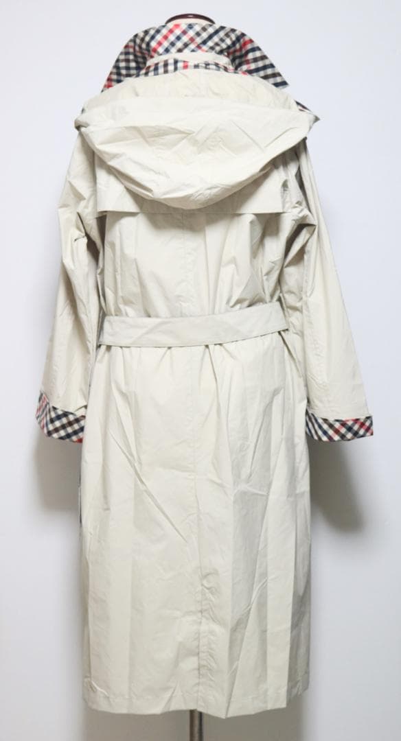 新品【アクアスキュータム】NEWデザイン レインコート フード脱着可 M-L