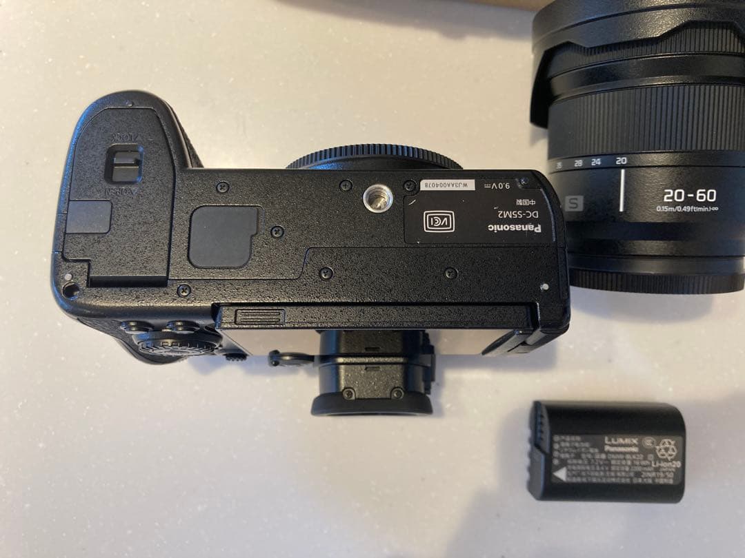 美品LUMIX S5II 20-60レンズセット（DC-S5M2K）