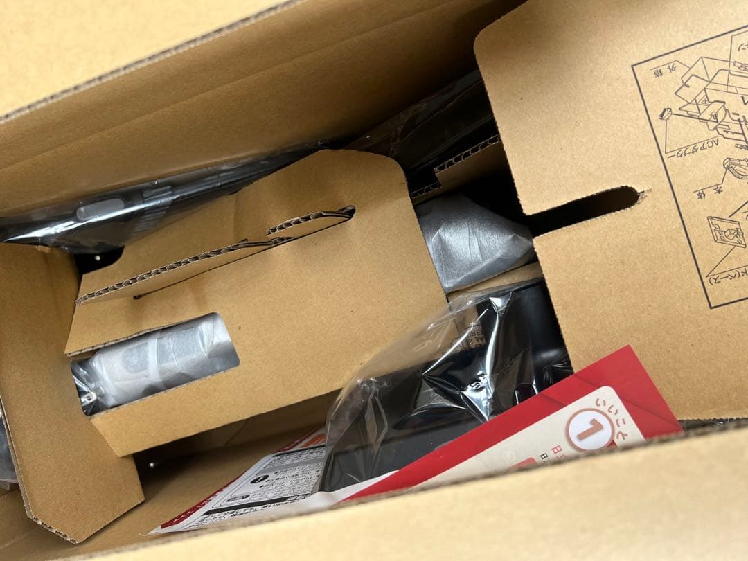 未使用　HITACHI コードレススティッククリーナー PV-BL3L ベージュ