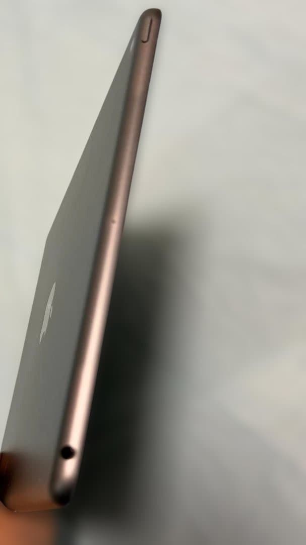 iPad 第7世代 32GB スペースグレイ MW742J／A Wi-Fi