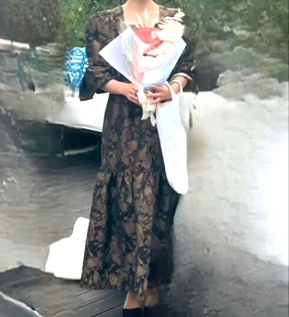 【美品】Acka パフスリーブ ロングワンピース ブラック 花柄 1サイズ