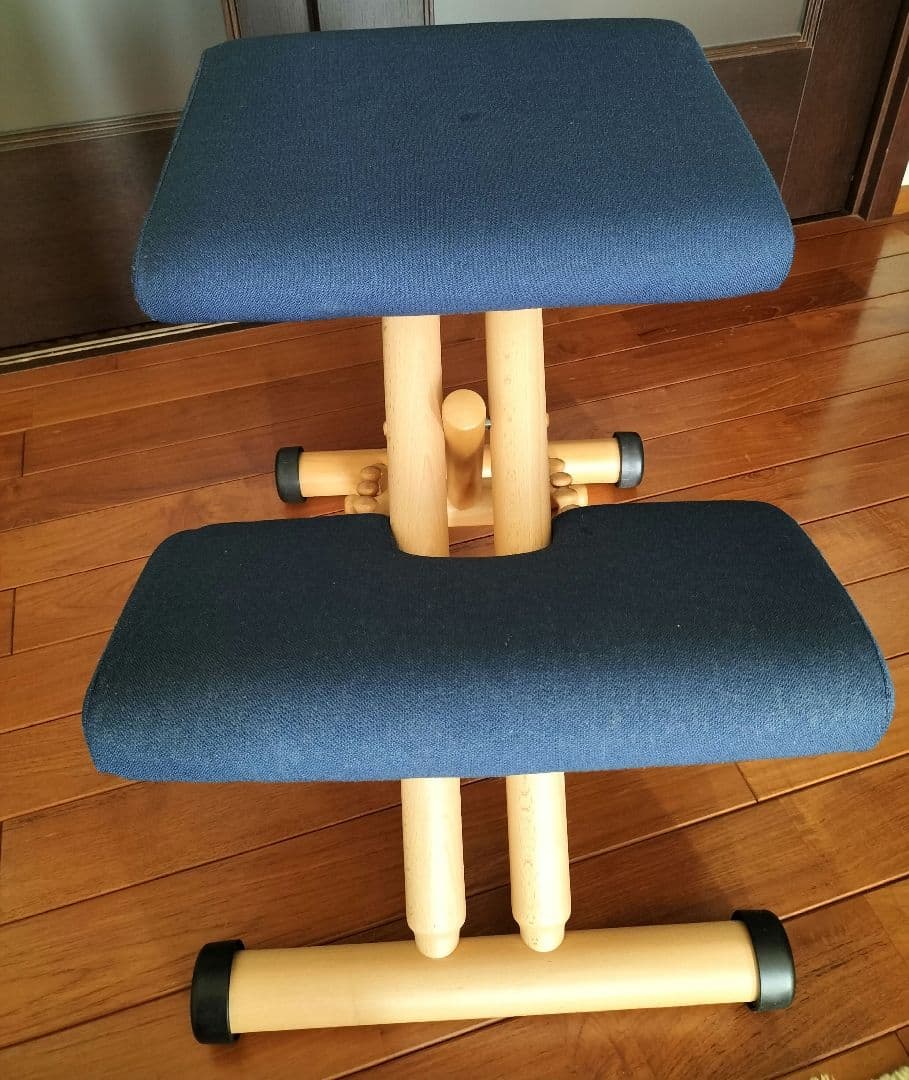 美品希少姿勢が良くなるstokke 椅子