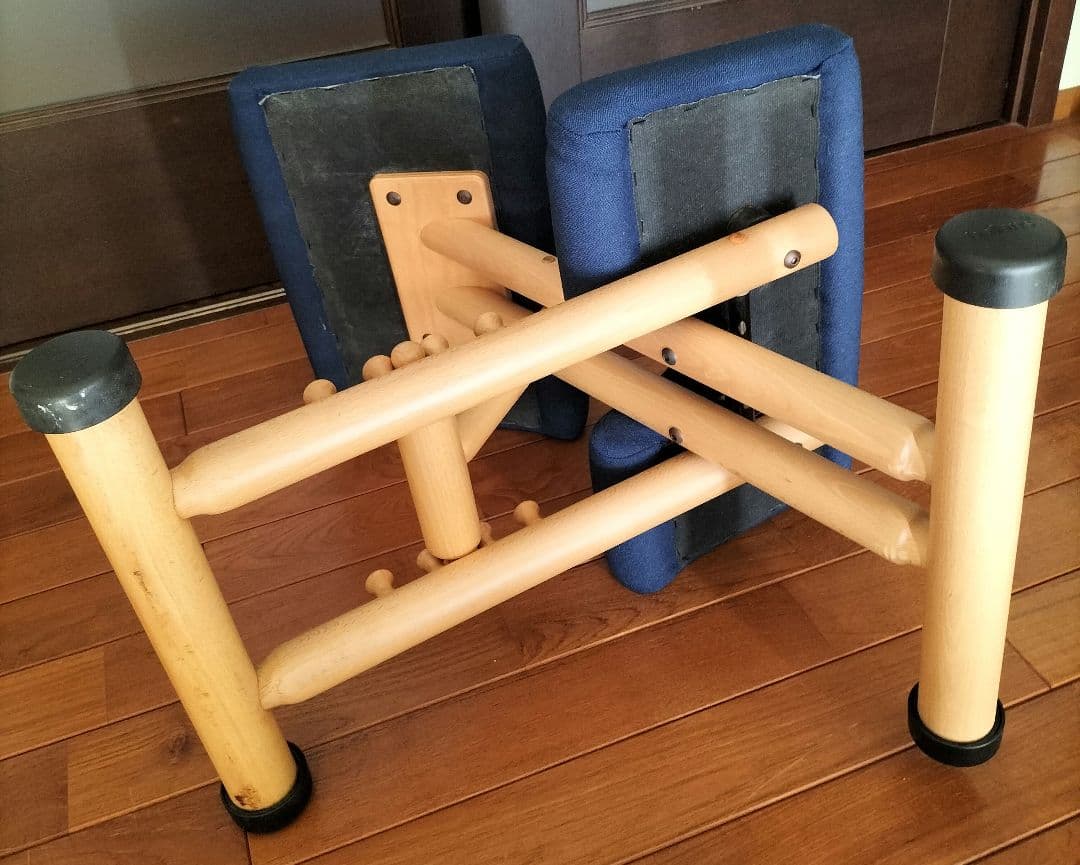 美品希少姿勢が良くなるstokke 椅子