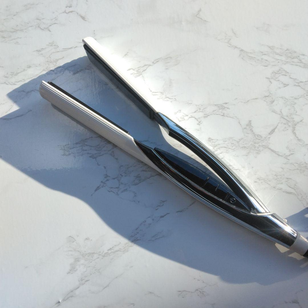 美品　動作良好　ReFa　リファ　ストレートアイロン　ヘアアイロン