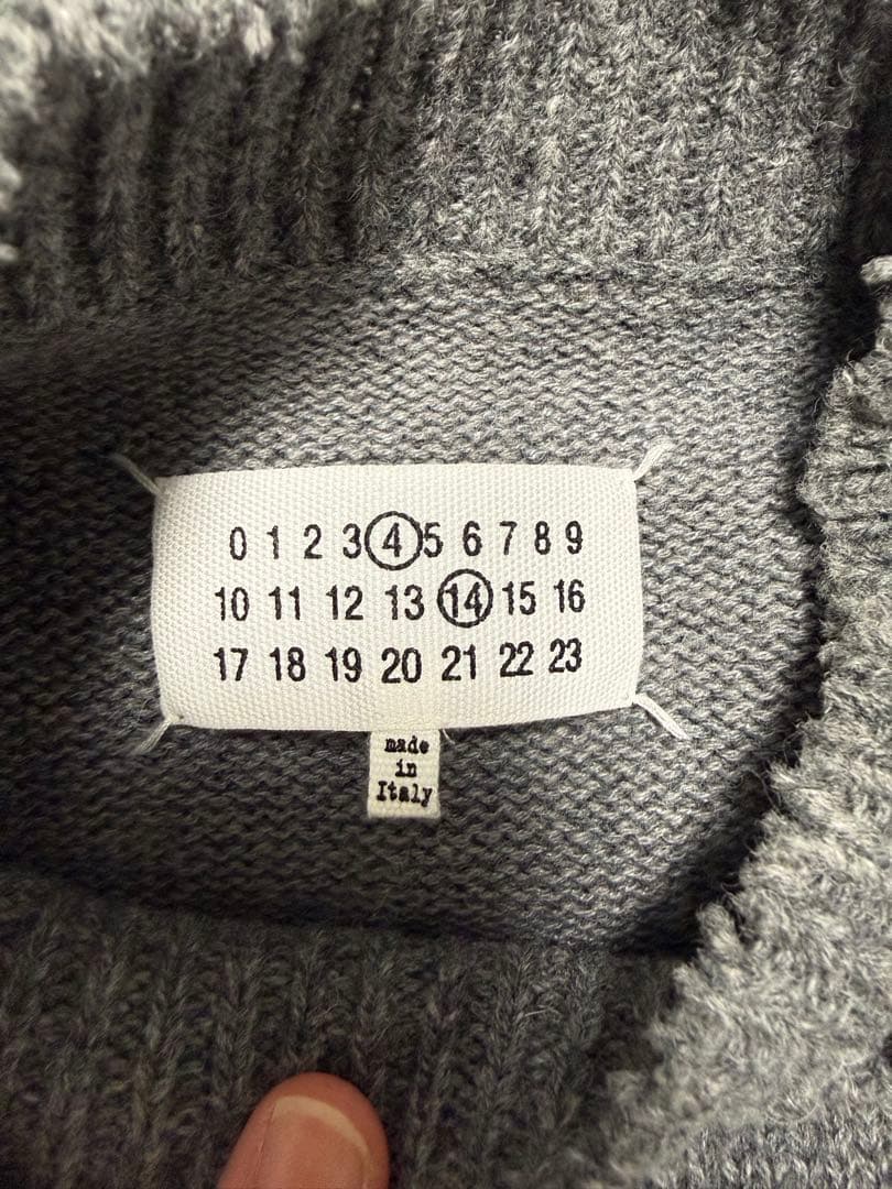 バ*ナ様 Maison Margiela　エルボーパッチ付きニット　グレー マル