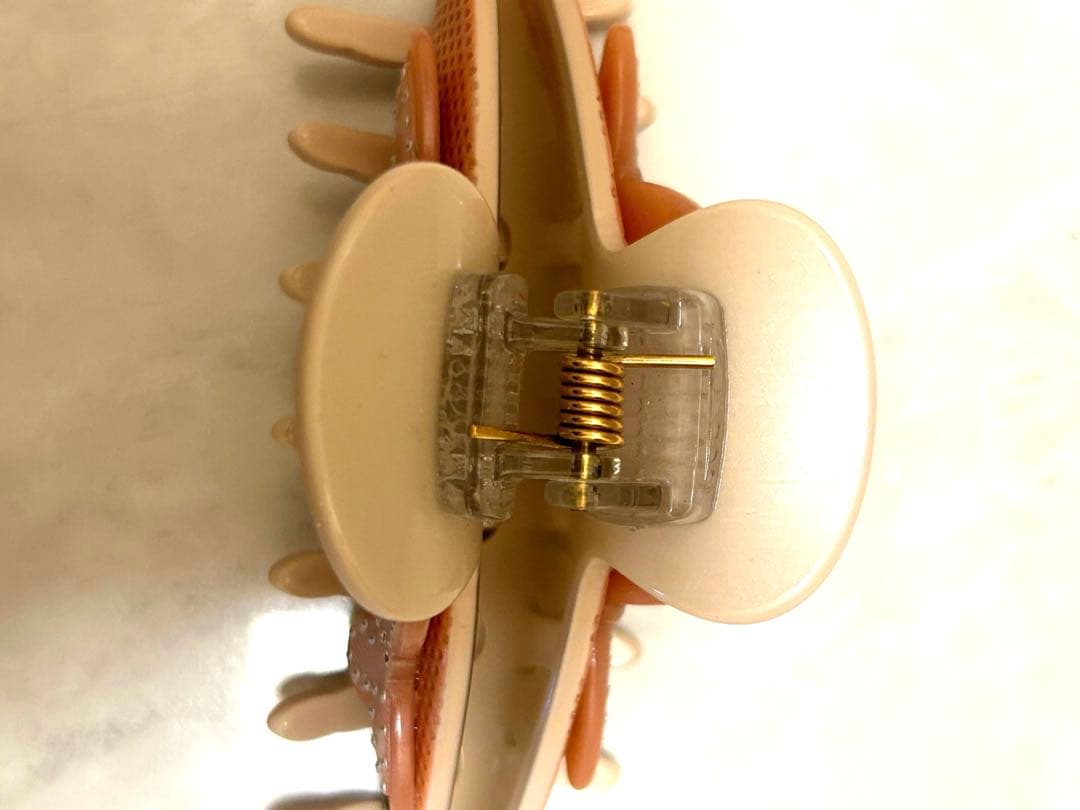 アレクサンドル✨未使用品 ピンク 蝶のヘアクリップ ✨美品