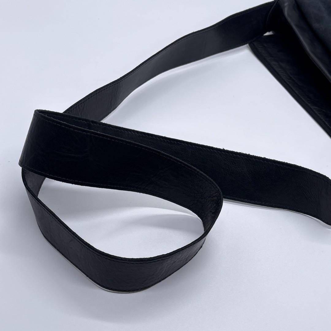 m0851 ショルダーバッグ メッセンジャーバッグ アニリンレザー　ブラック 黒