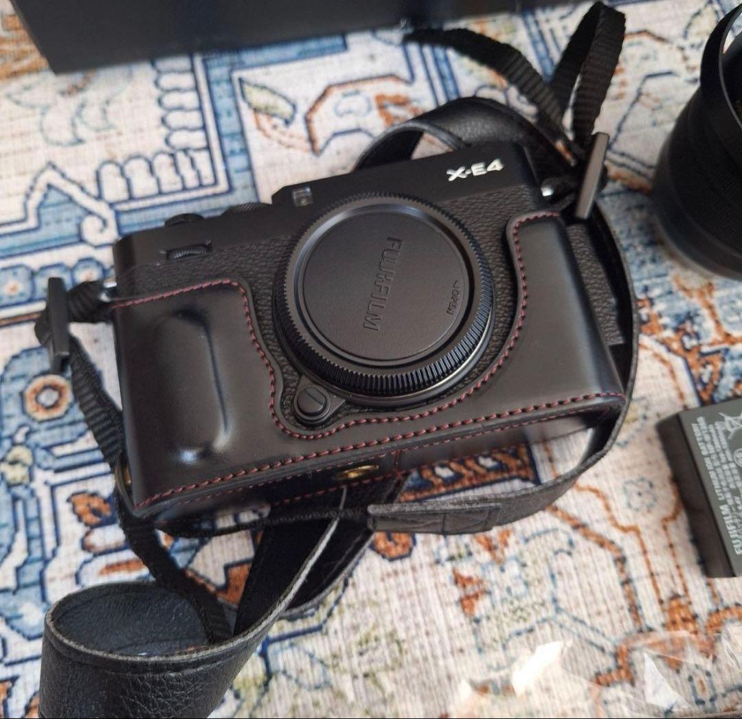 【美品】FUJIFILM X-E4レンズキット