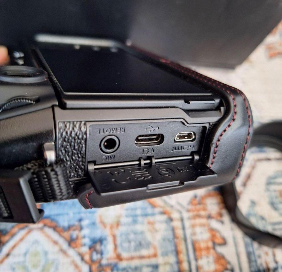 【美品】FUJIFILM X-E4レンズキット