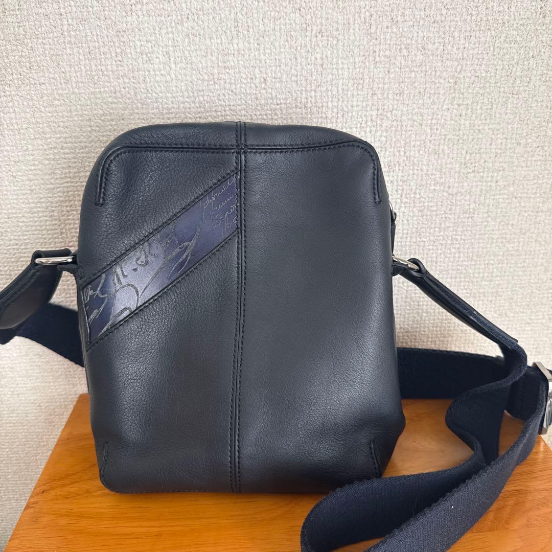 Berluti レザーショルダーバッグ　ベルルッティ