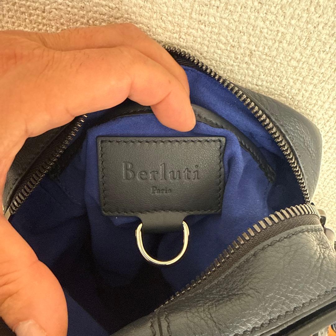 Berluti レザーショルダーバッグ　ベルルッティ