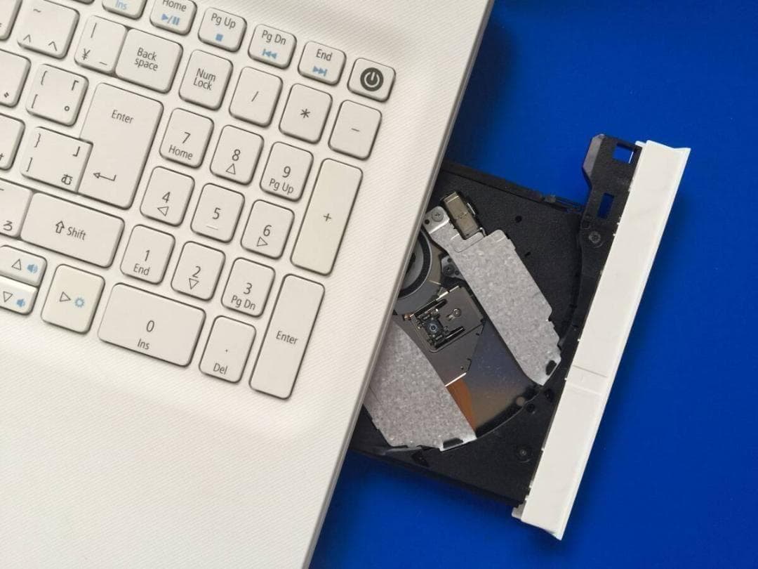 GATEWAY エイサー NE573 15.6型TFT液晶 フルサイズノートPC