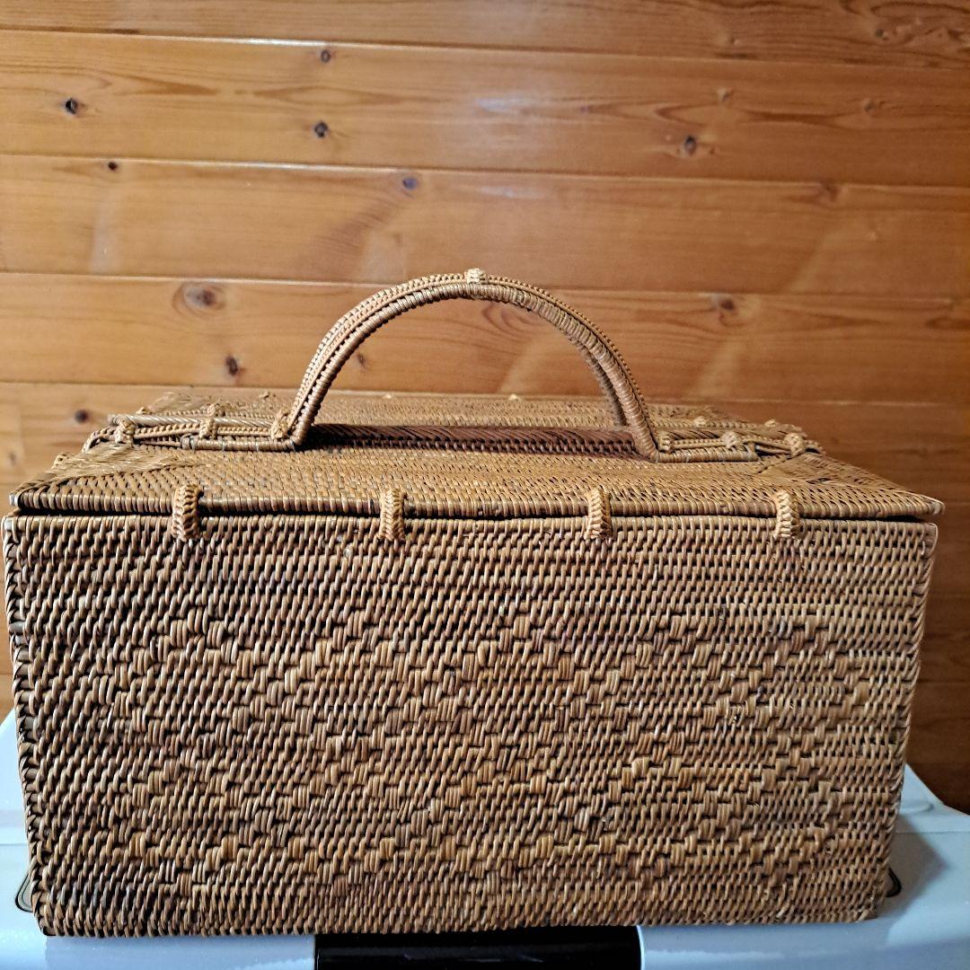 アタ製　ピクニックバスケット