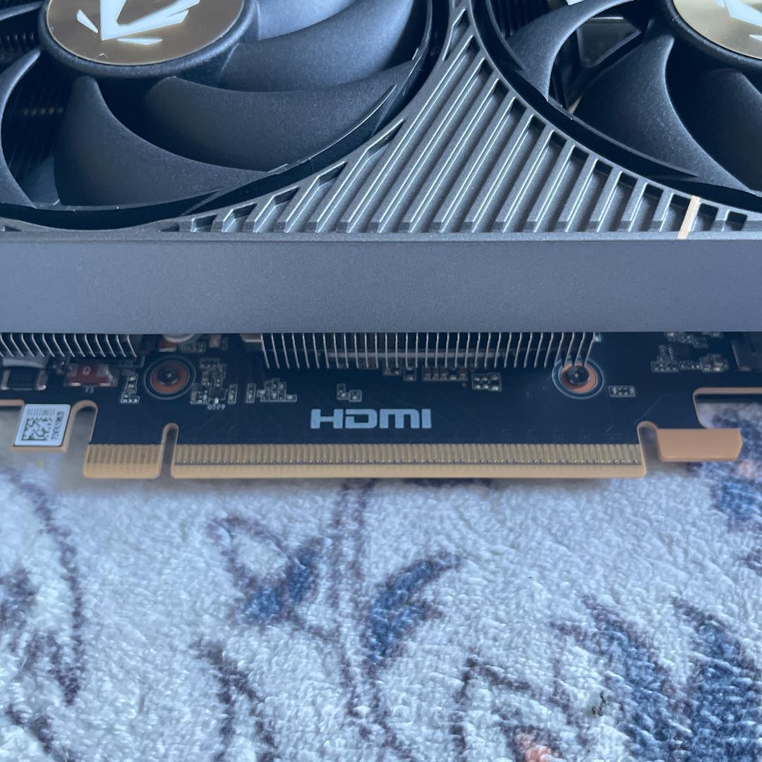 H*n様 ZOTAC GeForce RTX 5070 Ti SOLID SFF