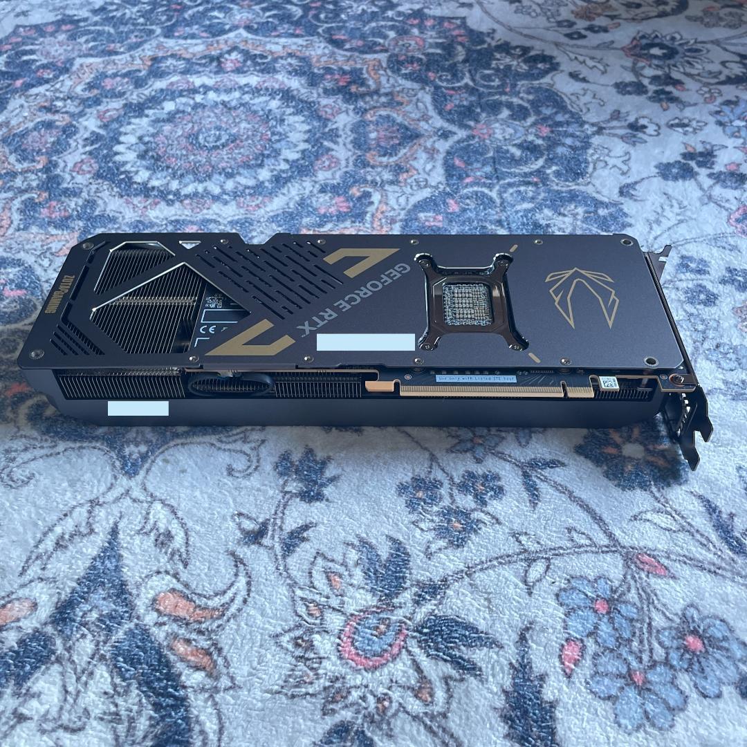 H*n様 ZOTAC GeForce RTX 5070 Ti SOLID SFF