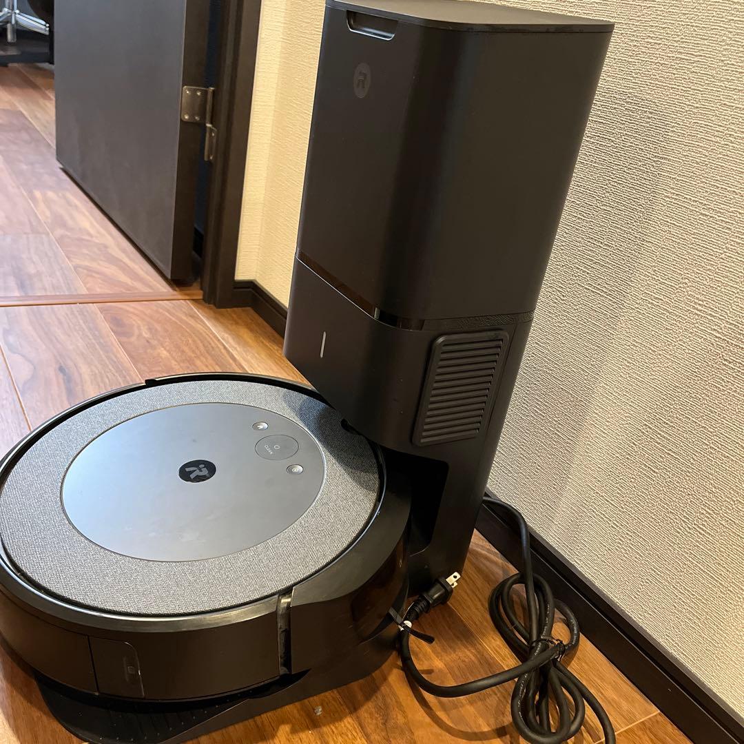 iRobot Roomba i3+ 自動ゴミ収集機能付き
